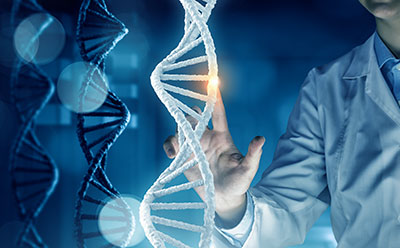 一位身穿白大褂的科学家正触摸着3D渲染的DNA双螺旋结构上一个发光的点，象征着基因研究或生物技术。背景中可见多条DNA链，整体采用蓝色高科技数字界面风格。