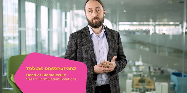 Tobias Rosenkranz, Head of Biomolecule SAFC Formulation Solutions, in a lab setting. 