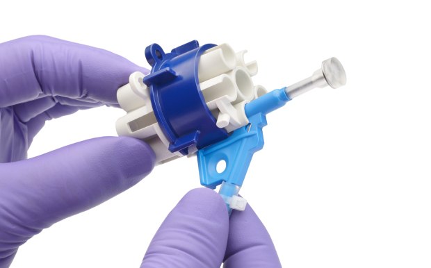 NovaSeptum® GO Tri-Clamp holder with security tag White plastic holder with blue plastic band and connection points for NovaSeptum® GO sampling system. Plastic security tag prevents accidental actuation.