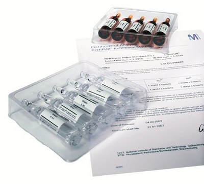 Refractive index standard kit 1 2,2,4-Trimethyl-pentane/water, traceable to NIST, traceable to PTB, n20/D 1.3915, Certipur&#174;