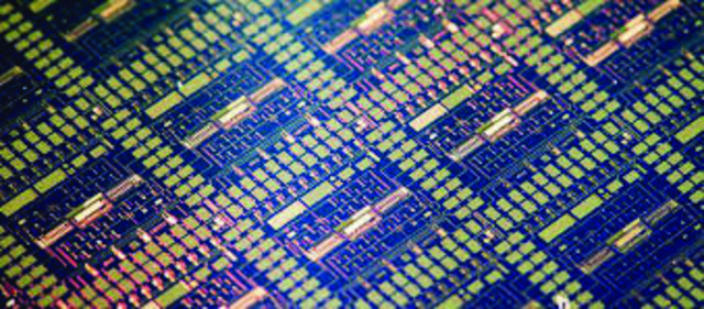 Back-gated LOFET Circuit Substrate transistors, inverters and ring oscillators, Ti/TiN source/drain, Au contact, 200 nm gate-insulator, chips (diced)