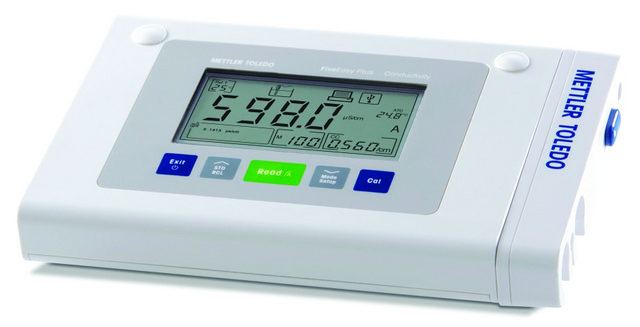 Mettler Toledo FiveEasy&#8482; Plus conductivity bench meter model, FP30, meter only, AC/DC input 230 V AC, universal plug set