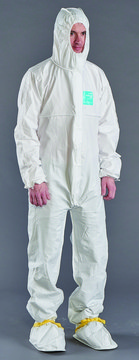 MICROGARD&#8482; 2000 coveralls for protection from infective agent size L (boot ends with anti-slip soles)