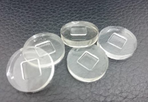 Microneedle template 10x10 array, H 500&#160;&#956;m, base size 150&#160;&#956;m, 500 &#181;m pitch