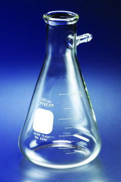 Pyrex&#174; heavy wall graduated filtering flask, with tubulation 12.5 mm O.D. hose-connection, capacity 4,000&#160;mL