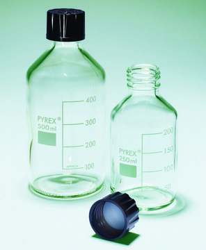 Pyrex&#174; Reagent bottles, round bottom with reusable screw caps capacity 500&#160;mL