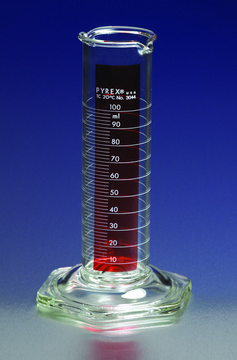 Pyrex&#174; Lifetime Red&#8482; single metric scale graduated cylinder, with double pourout volume 100&#160;mL