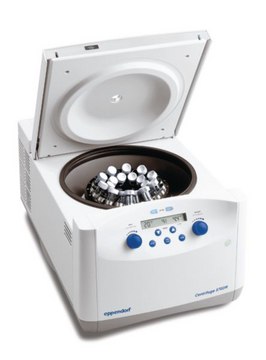 Eppendorf&#174; Centrifuge 5702 with rotor A-4-38 and 13/16 mm adapters, AC/DC input 230 V (GB plug)