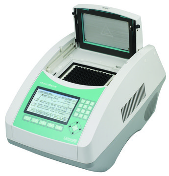 Labnet 多基因 &#8482; 梯度 PCR 热循环仪 with 96 well block (12 8 x 0.2 mL strip tubes, 96 x 0.2 mL), AC/DC input 230 V AC