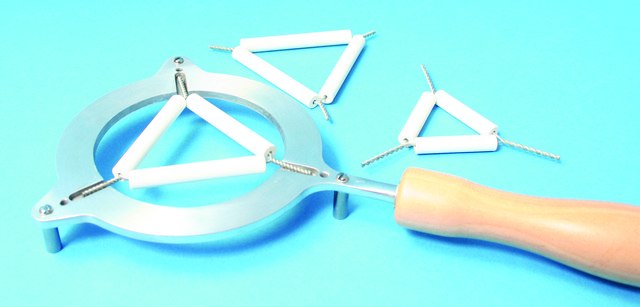 Crucible Cradle&#8482; with 3 ceramic triangles to fit crucibles 5-10 mL, 15-25 mL, or 30-40 mL