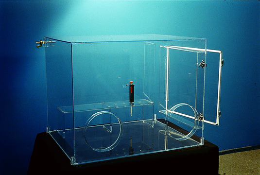 sidEntry&#8482; glove box a clear acrylic glove box which features a large side entry, gasketed door, and a shelf rack