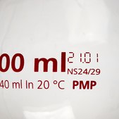 Azlon Clear PMP Volumetric Flask with PPE Stopper class A, tolerance, capacity 25 mL