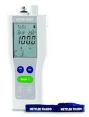 Mettler Toledo FiveGo™ dissolved oxygen portable meter model, F4, Kit including LE621-IP67 DO sensor, AC/DC input 230 V AC, universal plug set