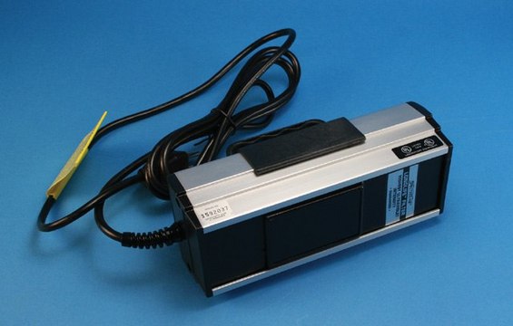 Spectroline&#174; E-Series UV lamp output6&#160;W, AC/DC input 230 V AC