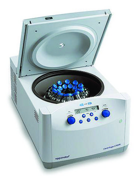 Eppendorf&#174; Centrifuge 5702/5702R/5702RH 5702R, refrigerated, with rotor A-4-38 and 4 x 85&nbsp;mL round bucket, rotary knobs, AC/DC input 120 V, 60 Hz, US 3-pin plug (US)