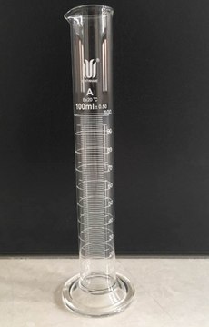 Synthware&#8482; glass graduated cylinder borosilicate glass 3.3, hexagonal base, capacity 250&#160;mL