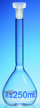 BRAND&#174; volumetric flask BLAUBRAND&#174; USP 27 conformity certified capacity 20&#160;mL, neck joint: ST/NS 10/19, polypropylene stopper