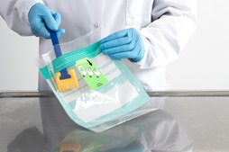 eMcollect Sponge Stick Diluent: Buffered Peptone Water in bag with closure label, Calibrated dose: 10 mL, bag of 10 × 10 (Zip bags)